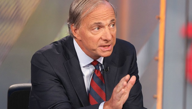 Съобщава се че Bridgewater Associates най големият хедж фонд в света